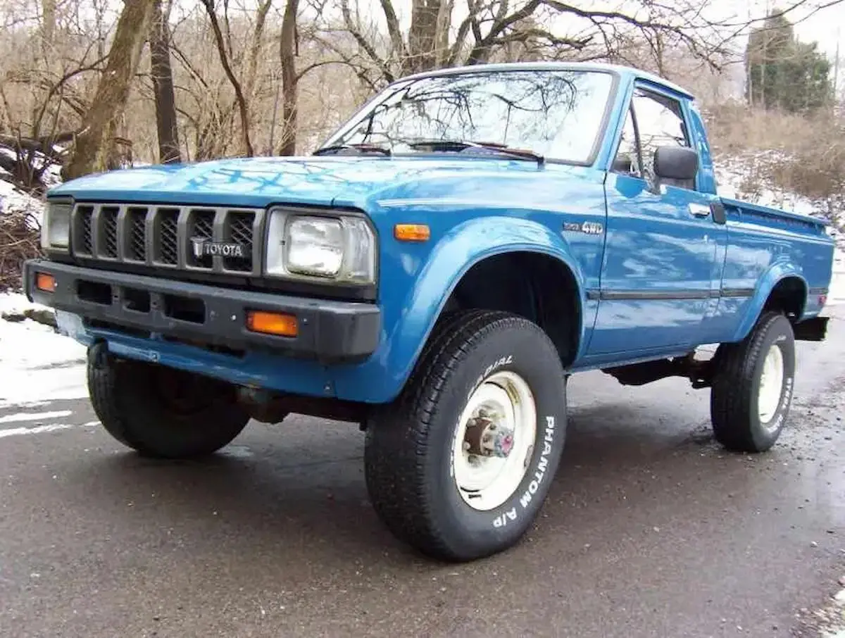 Blue Toyota Hilux 1982 - 1