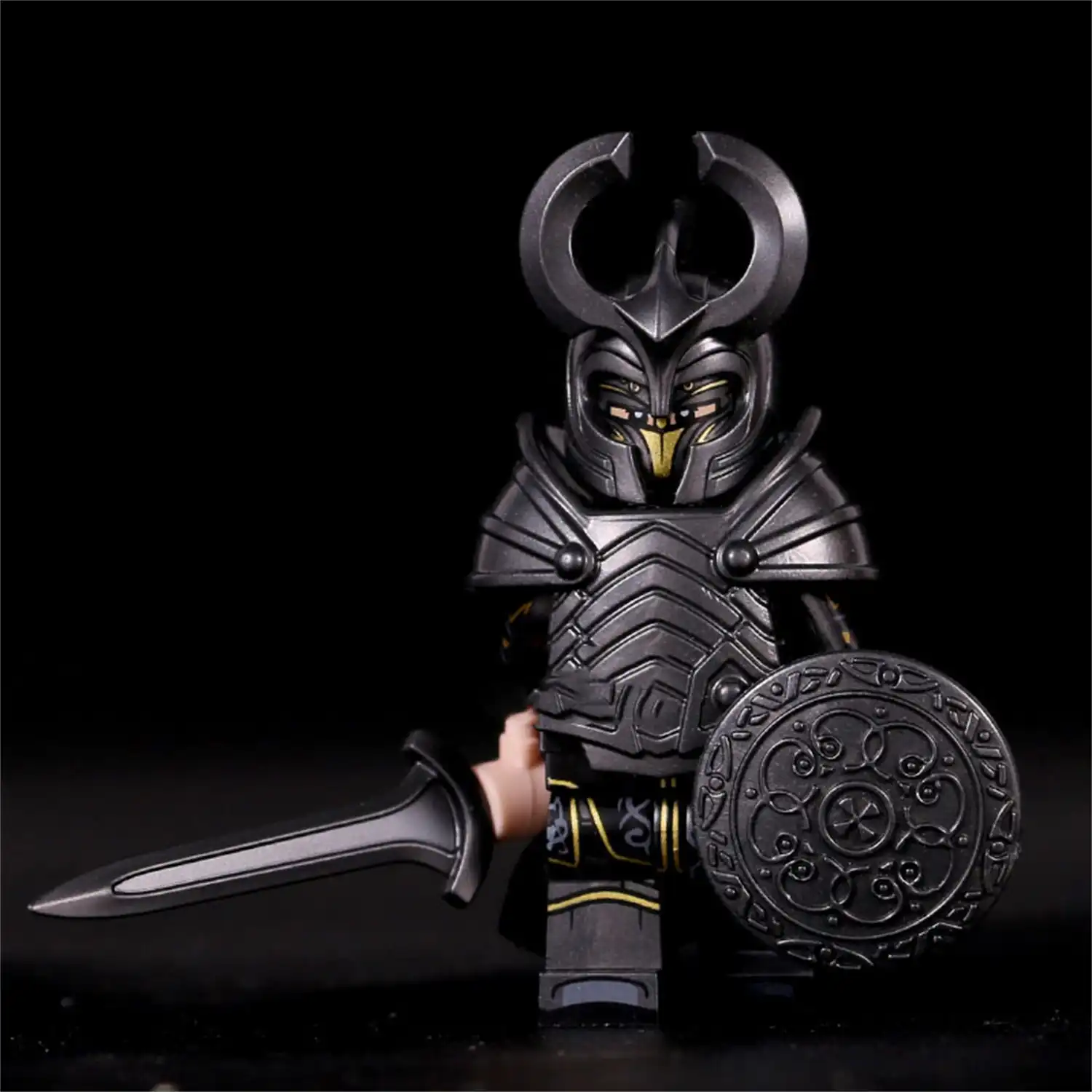 Minifigure Asgardian warrior or guard black LEGO Alternative
